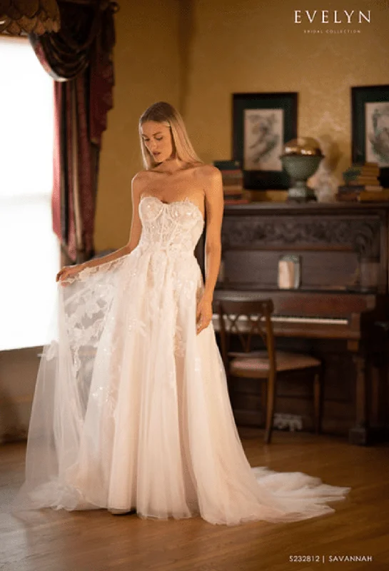 Evelyn Bridal Savannah - Size 2