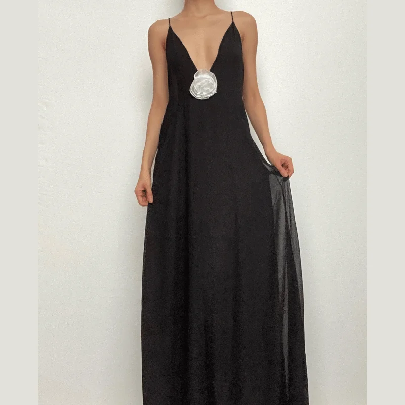 Flower applique v neck ruched zip-up cross back maxi dress