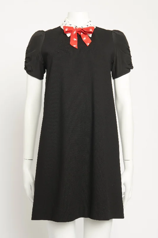 Black Crepe Swallow Bird Collar Preowned Dress